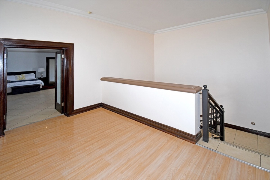 To Let 5 Bedroom Property for Rent in Silver Stream Estate Gauteng