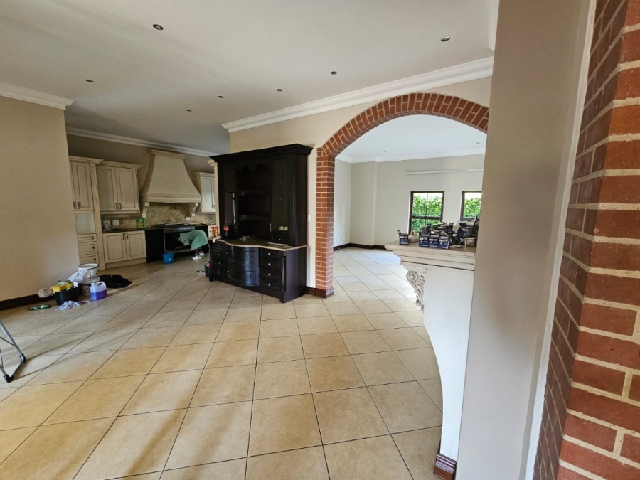 To Let 5 Bedroom Property for Rent in Silver Stream Estate Gauteng