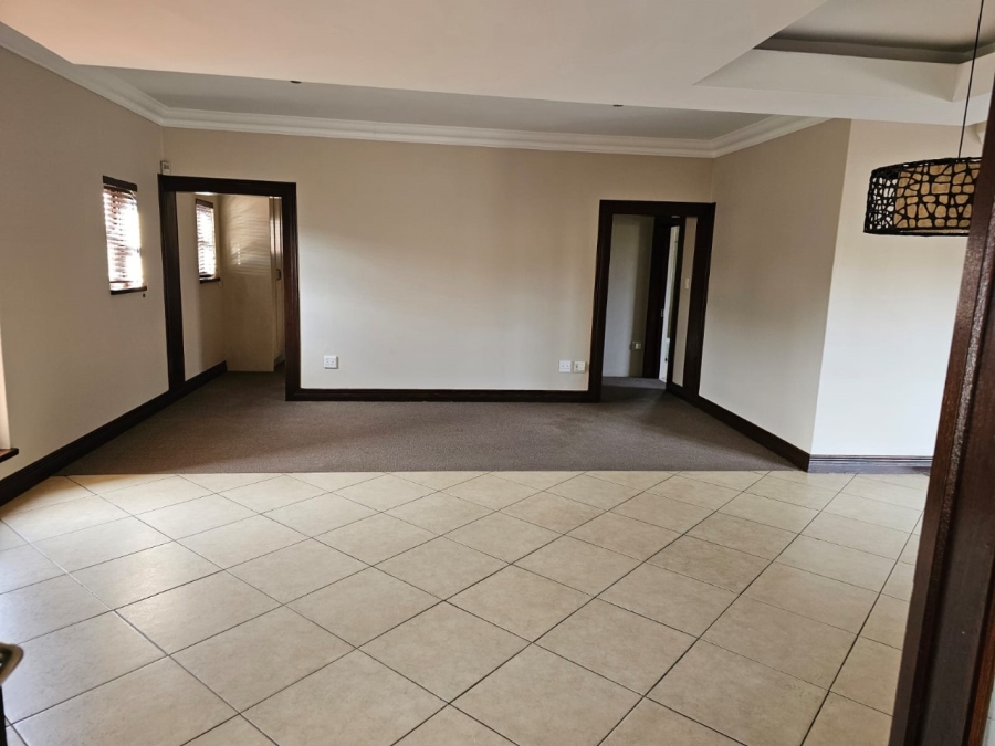To Let 5 Bedroom Property for Rent in Silver Stream Estate Gauteng