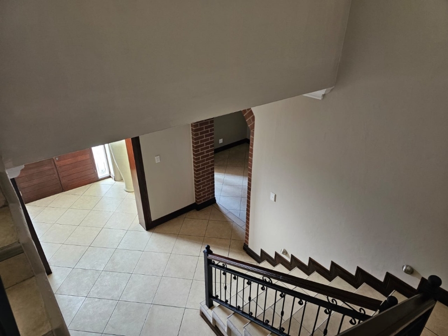 To Let 5 Bedroom Property for Rent in Silver Stream Estate Gauteng
