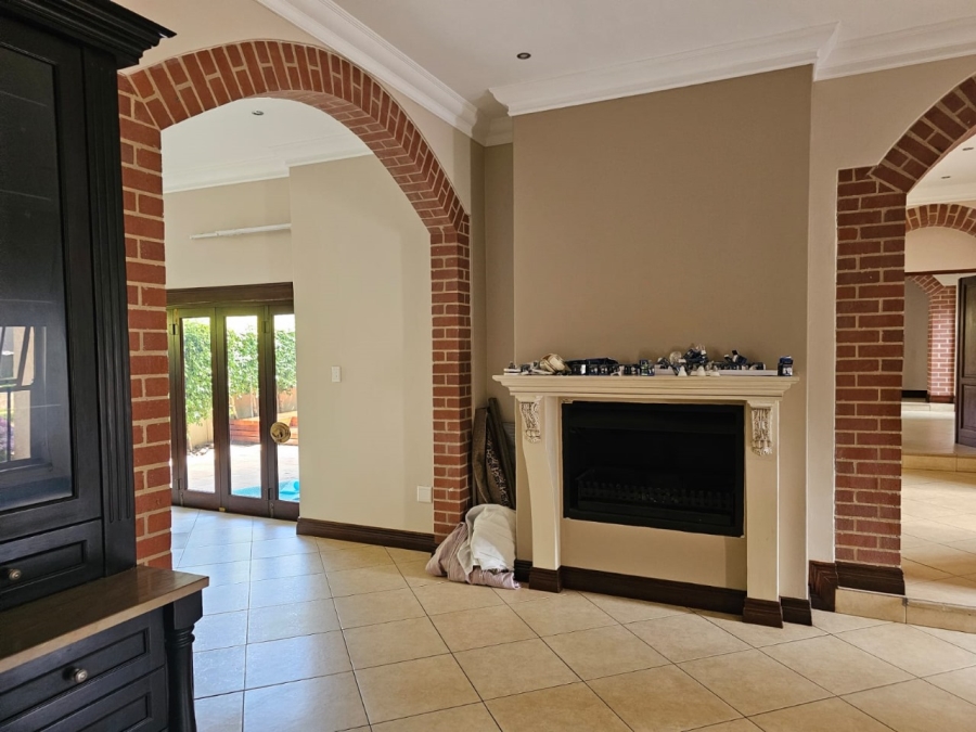 To Let 5 Bedroom Property for Rent in Silver Stream Estate Gauteng