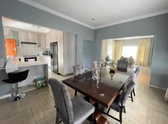 5 Bedroom Property for Sale in Proclamation Hill Gauteng