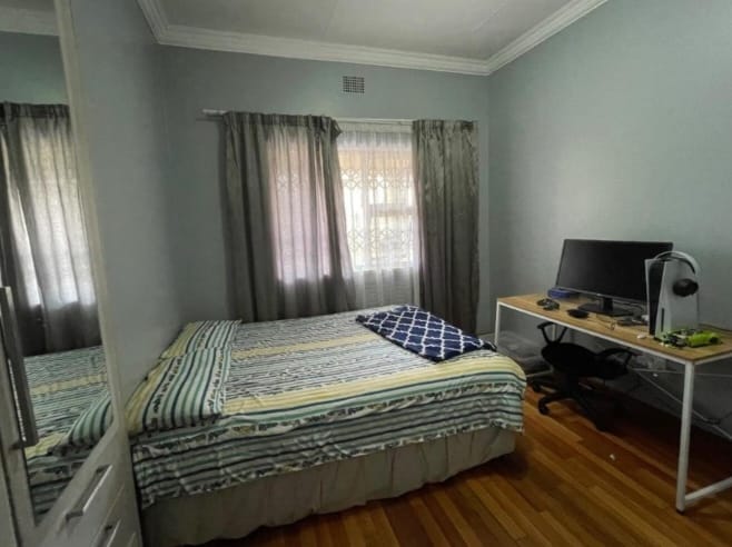 5 Bedroom Property for Sale in Proclamation Hill Gauteng