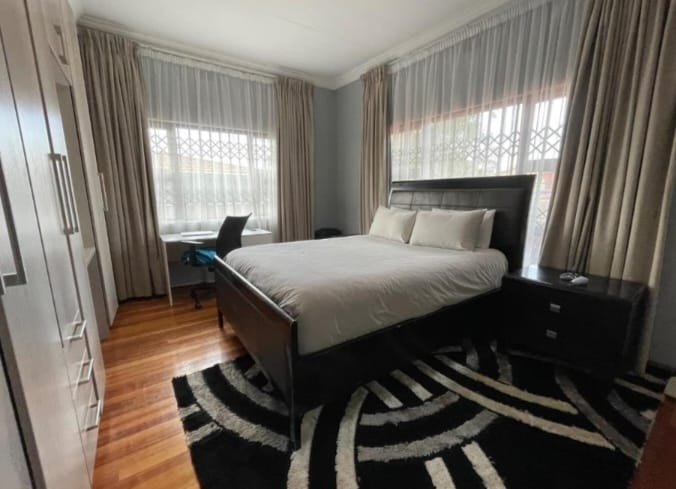 5 Bedroom Property for Sale in Proclamation Hill Gauteng