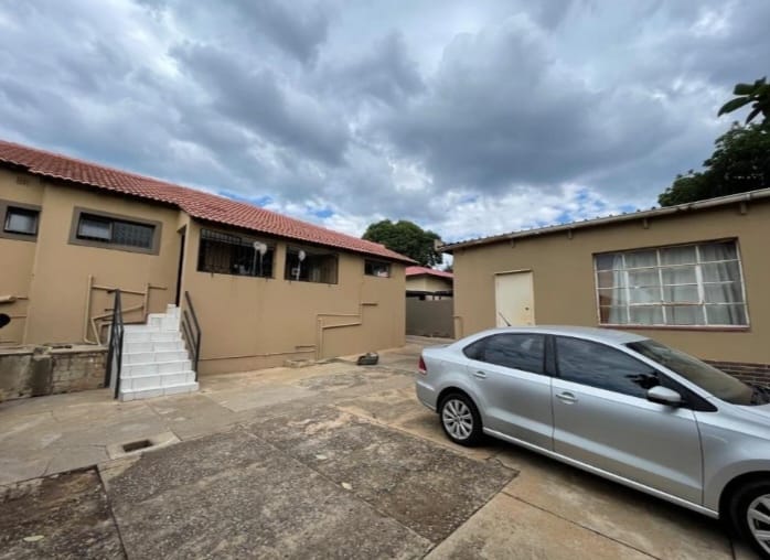 5 Bedroom Property for Sale in Proclamation Hill Gauteng