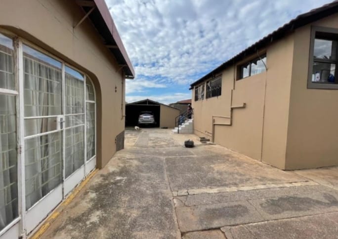5 Bedroom Property for Sale in Proclamation Hill Gauteng