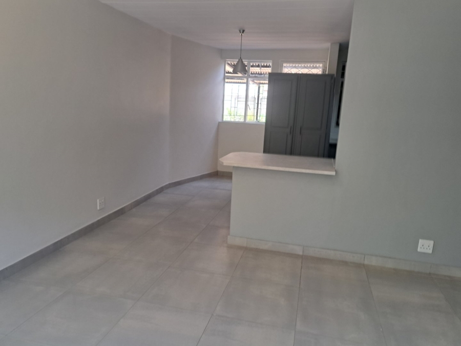 2 Bedroom Property for Sale in Pretoria North Gauteng