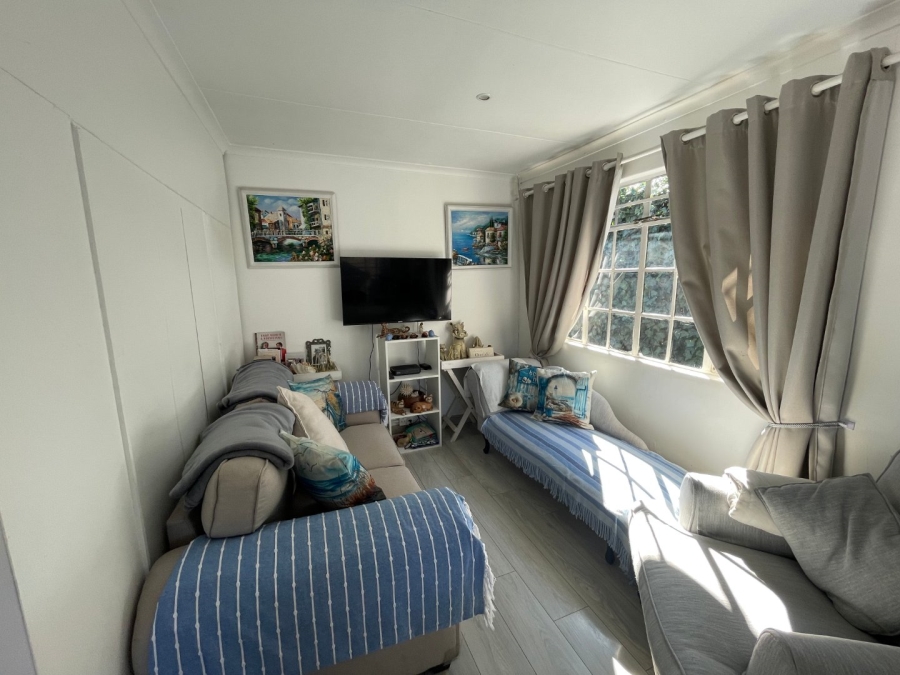 2 Bedroom Property for Sale in Brackenhurst Gauteng
