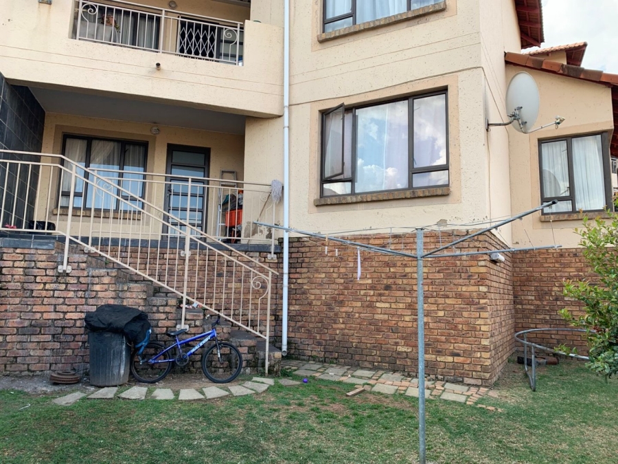 3 Bedroom Property for Sale in Ridgeway Gauteng
