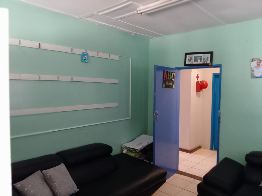 3 Bedroom Property for Sale in Robertsham Gauteng