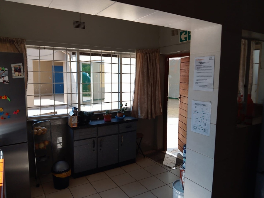 3 Bedroom Property for Sale in Robertsham Gauteng