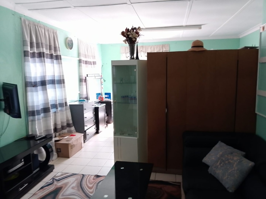 3 Bedroom Property for Sale in Robertsham Gauteng