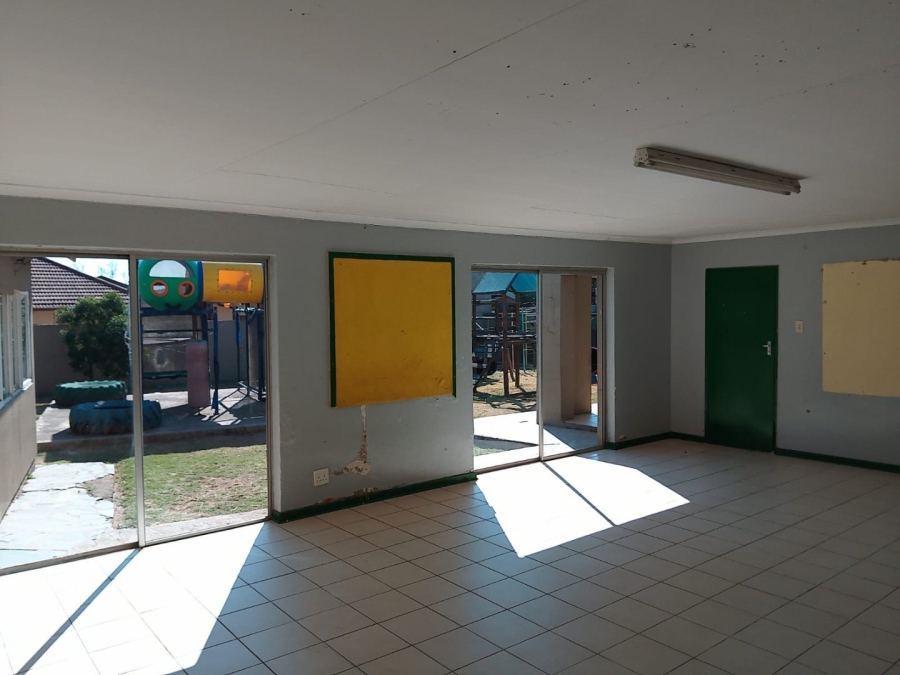 3 Bedroom Property for Sale in Robertsham Gauteng