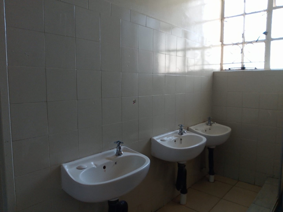 3 Bedroom Property for Sale in Robertsham Gauteng