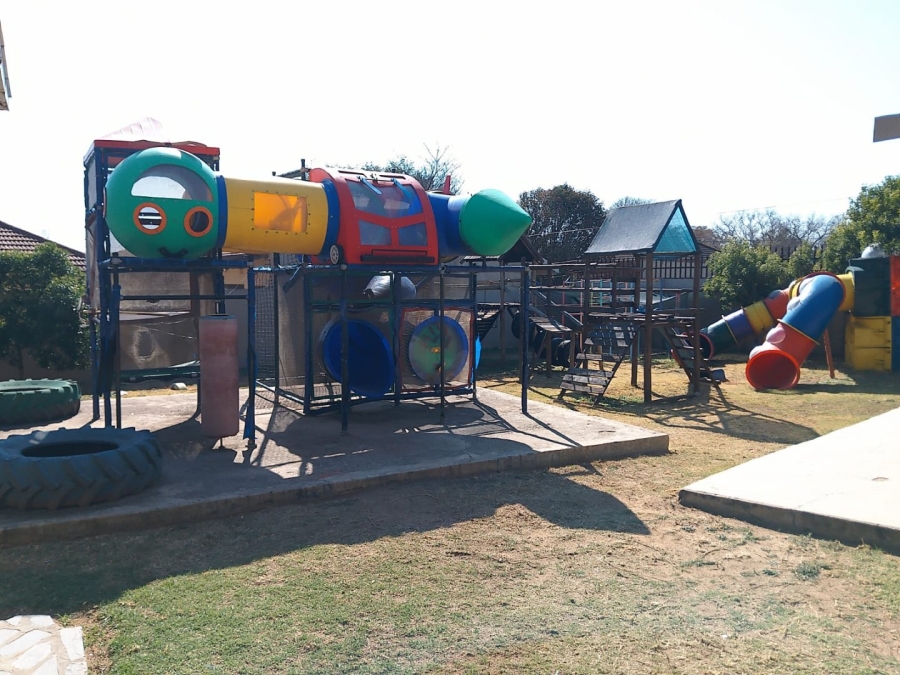3 Bedroom Property for Sale in Robertsham Gauteng