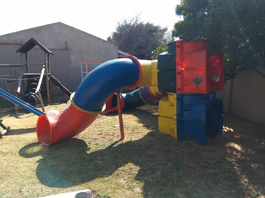 3 Bedroom Property for Sale in Robertsham Gauteng