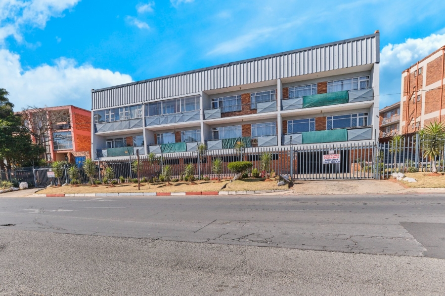 1 Bedroom Property for Sale in Florida North Gauteng