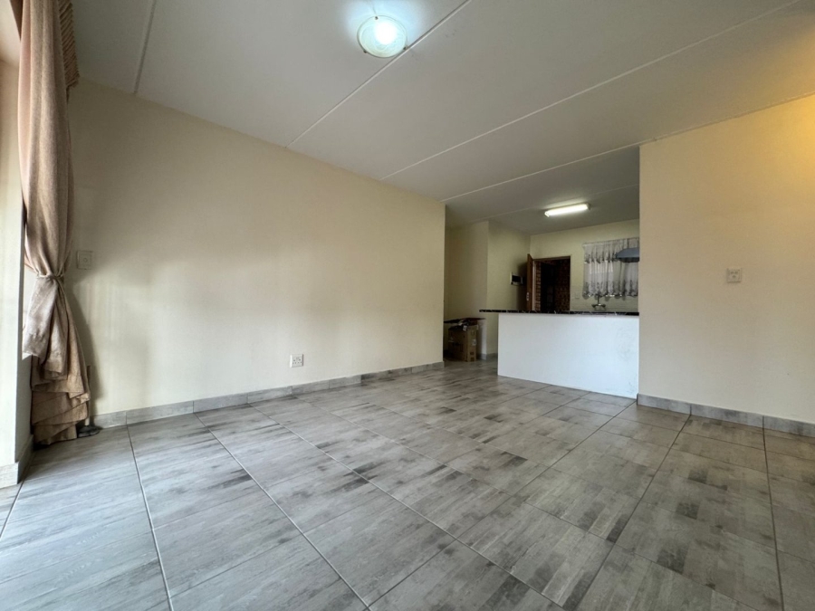 To Let 2 Bedroom Property for Rent in Noordwyk Gauteng