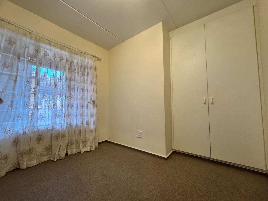 To Let 2 Bedroom Property for Rent in Noordwyk Gauteng