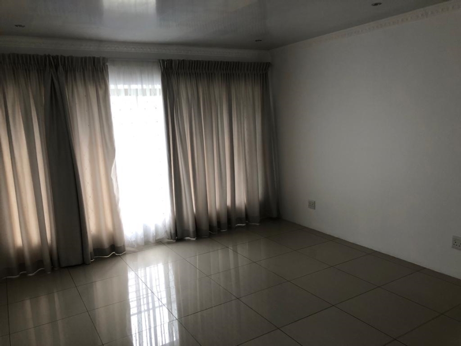 5 Bedroom Property for Sale in Eye of Africa Gauteng