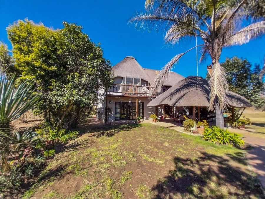 5 Bedroom Property for Sale in Knopjeslaagte Gauteng