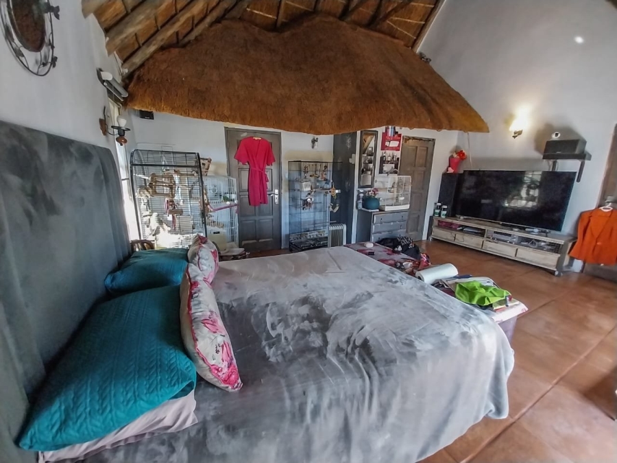 5 Bedroom Property for Sale in Knopjeslaagte Gauteng