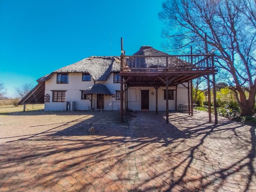 5 Bedroom Property for Sale in Knopjeslaagte Gauteng