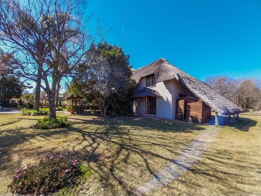 5 Bedroom Property for Sale in Knopjeslaagte Gauteng