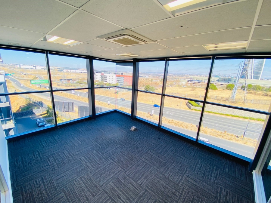 To Let commercial Property for Rent in Vorna Valley Gauteng