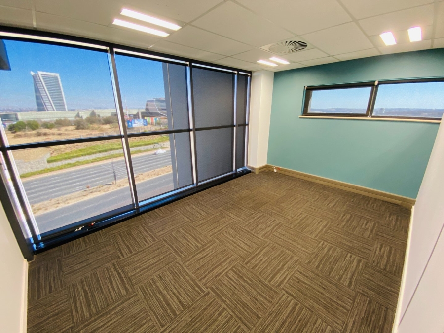 To Let commercial Property for Rent in Vorna Valley Gauteng