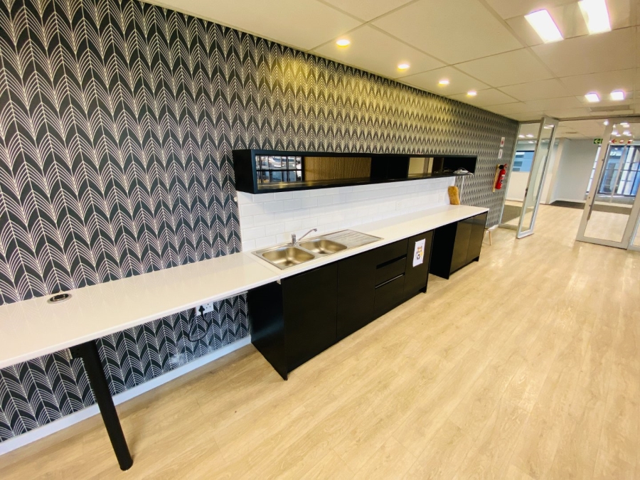 To Let commercial Property for Rent in Vorna Valley Gauteng