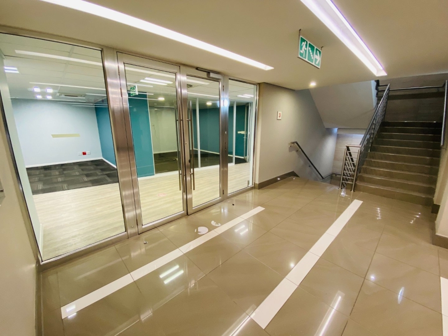 To Let commercial Property for Rent in Vorna Valley Gauteng