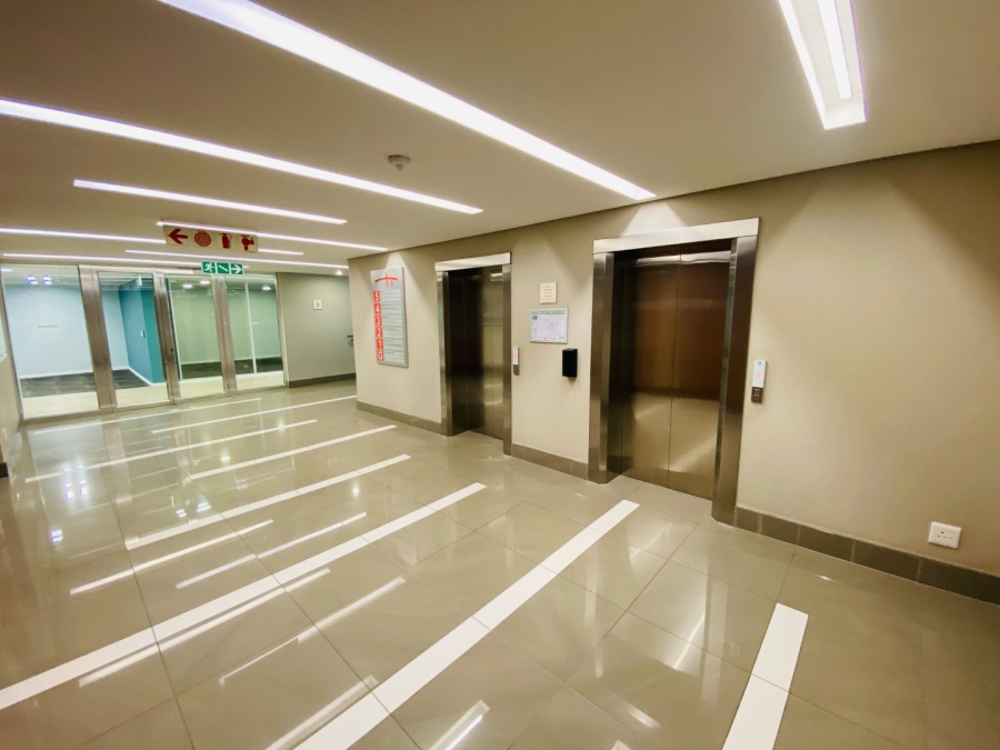 To Let commercial Property for Rent in Vorna Valley Gauteng