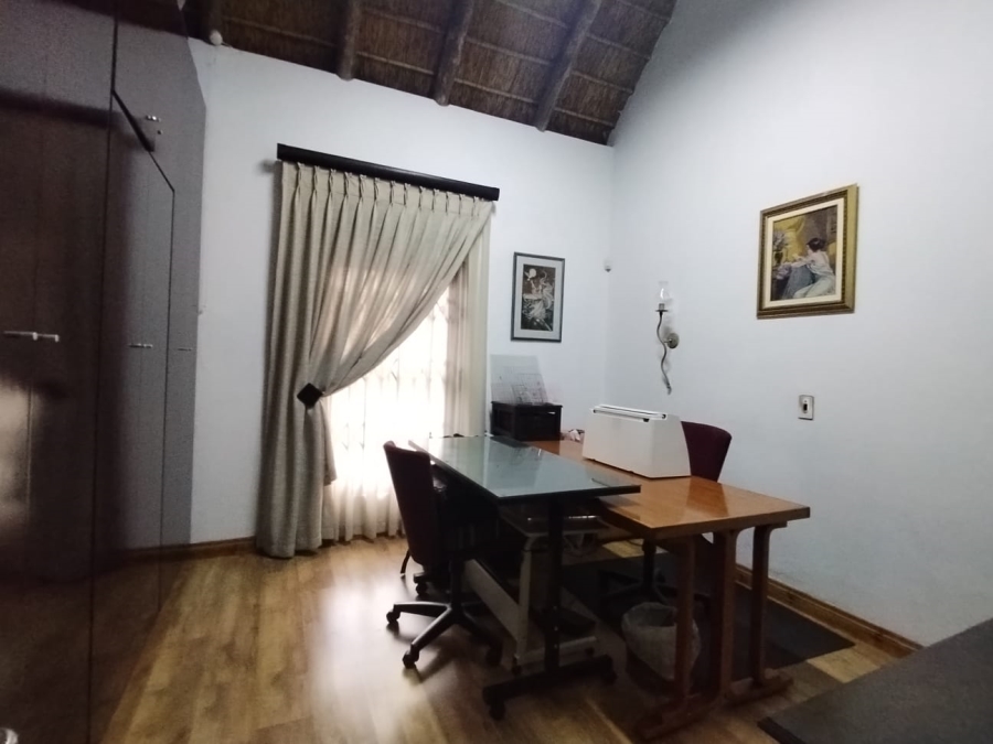 5 Bedroom Property for Sale in Henley on Klip Gauteng