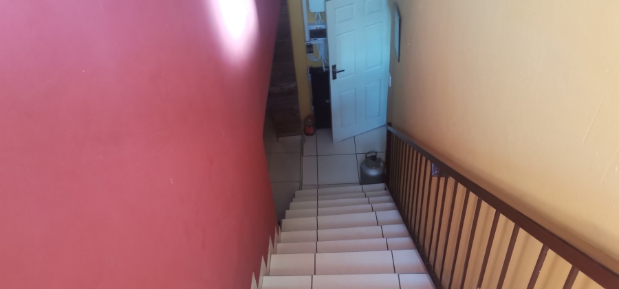 4 Bedroom Property for Sale in Commercia Gauteng