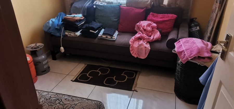 4 Bedroom Property for Sale in Commercia Gauteng