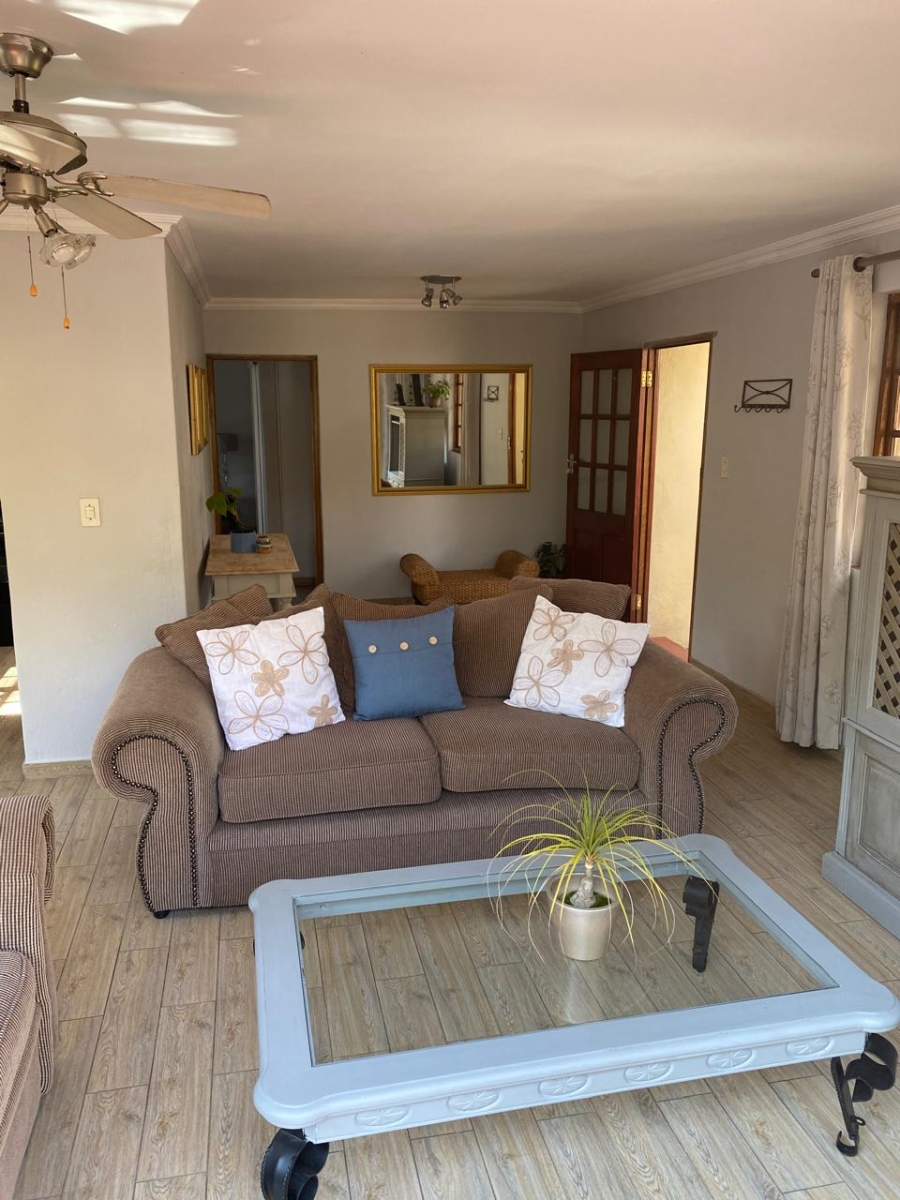 To Let 1 Bedroom Property for Rent in Bedfordview Gauteng