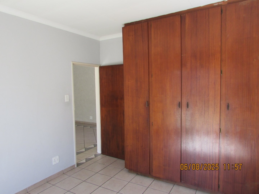 2 Bedroom Property for Sale in Erasmus Gauteng