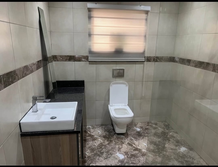 To Let 1 Bedroom Property for Rent in Bramley Park Gauteng