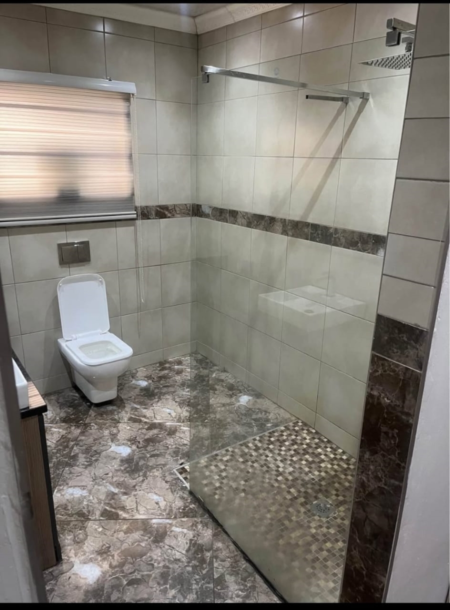 To Let 1 Bedroom Property for Rent in Bramley Park Gauteng