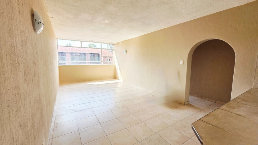 To Let 2 Bedroom Property for Rent in Erasmia Gauteng