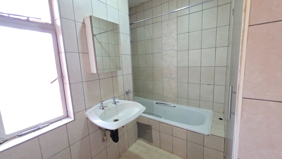 To Let 2 Bedroom Property for Rent in Erasmia Gauteng