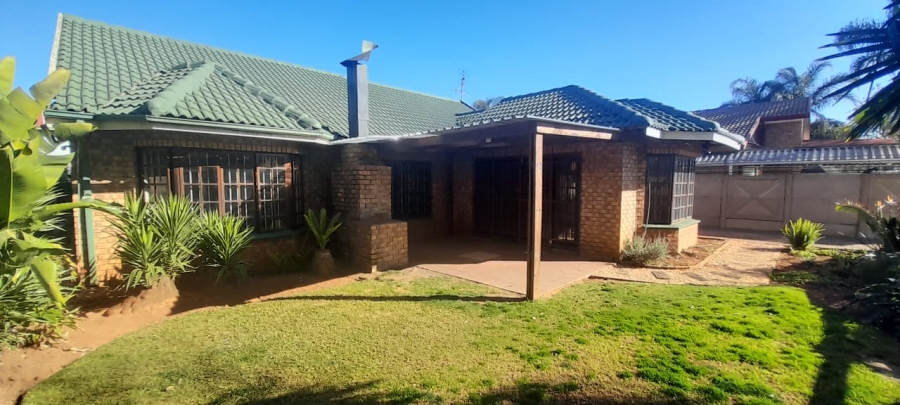To Let 3 Bedroom Property for Rent in Moreleta Park Gauteng