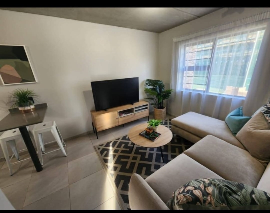 To Let 2 Bedroom Property for Rent in South Hills Gauteng