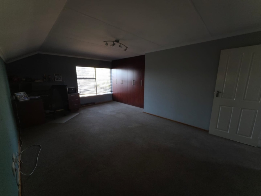 4 Bedroom Property for Sale in Pomona Gauteng
