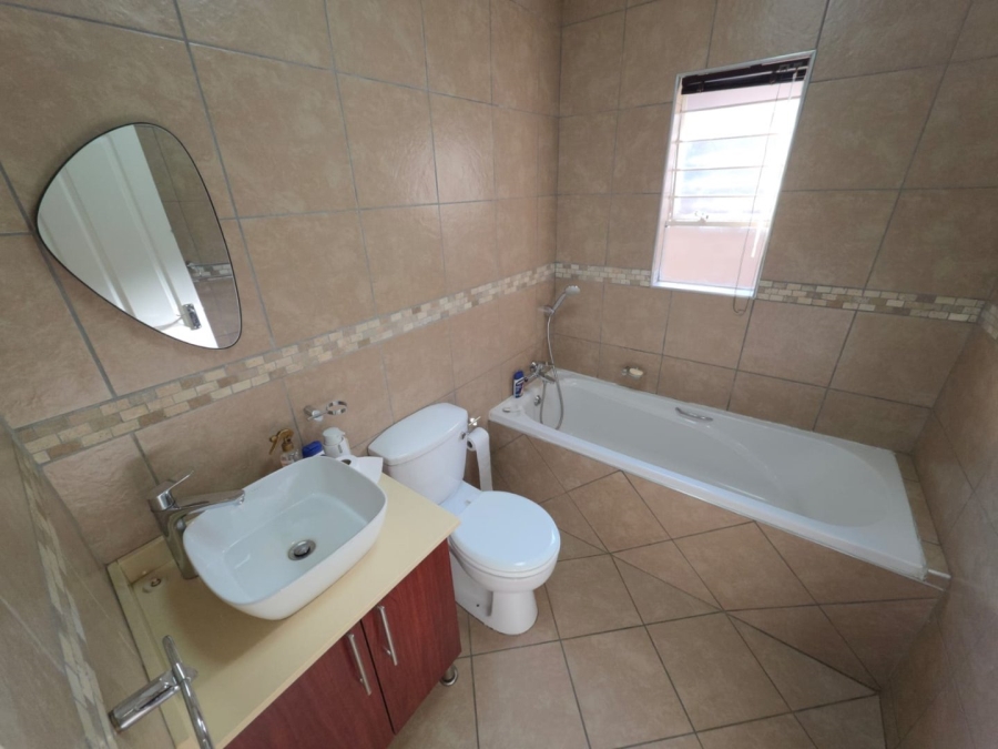 4 Bedroom Property for Sale in Pomona Gauteng
