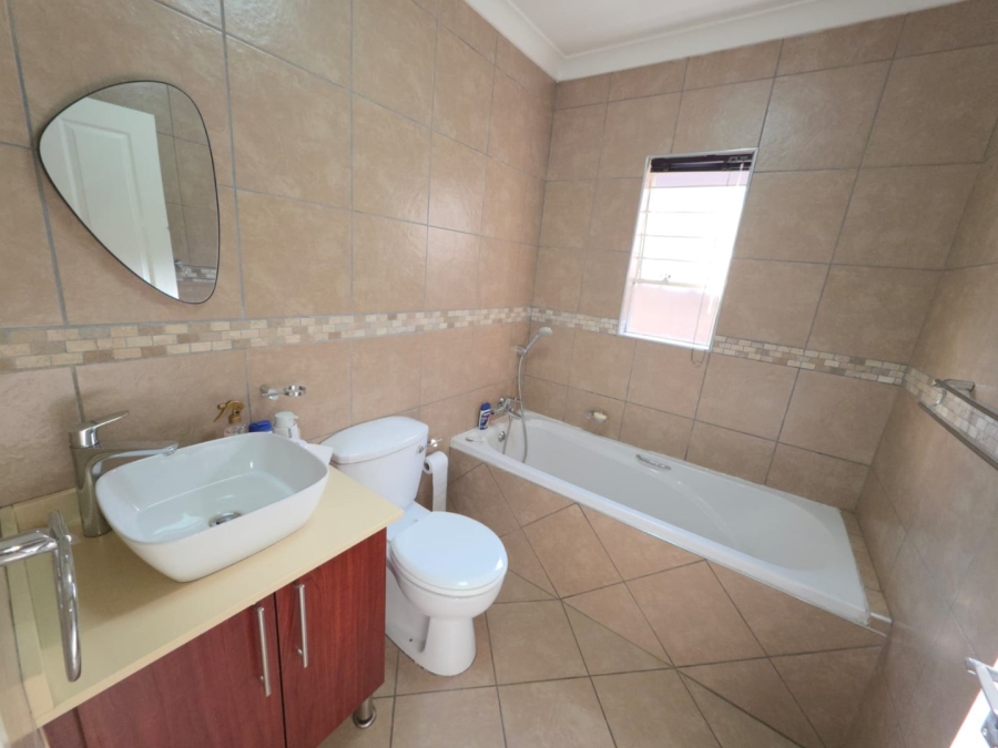 4 Bedroom Property for Sale in Pomona Gauteng