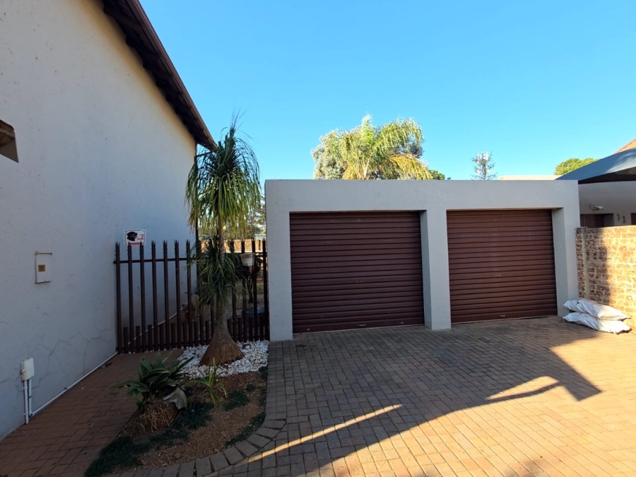 4 Bedroom Property for Sale in Pomona Gauteng