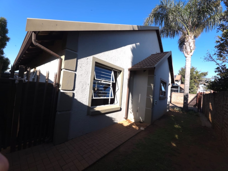 4 Bedroom Property for Sale in Pomona Gauteng