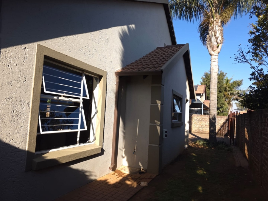 4 Bedroom Property for Sale in Pomona Gauteng
